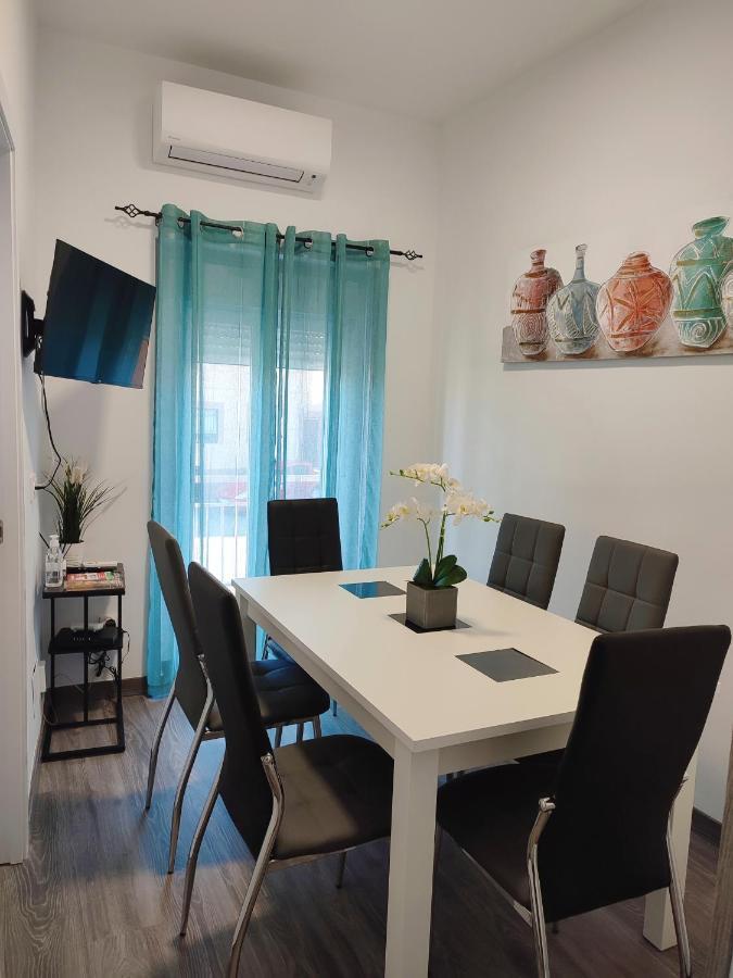 דירות Villarejo de Salvanés Casa Luzon, Terraza-Solarium Con Ducha Y Salon Rustico מראה חיצוני תמונה